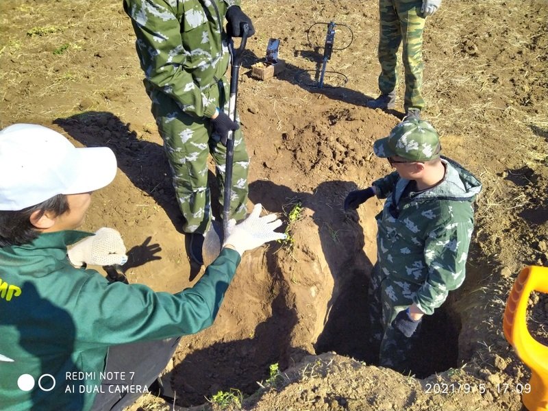 Поисковики-газодобытчики встретились с жителями села Подгородняя Покровка Оренбургского района